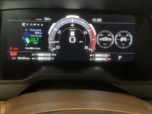 Used 2025 Toyota Tundra Limited w/ TRD Off-Road Package AWD/4WD image 10