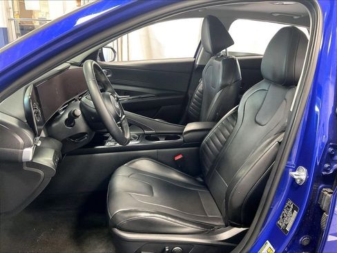 Certified 2023 Hyundai Elantra Limited FWD image 10