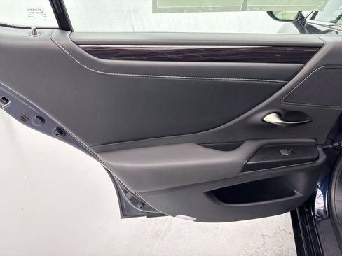 Used 2021 Lexus ES 350 w/ Premium Package FWD image 16