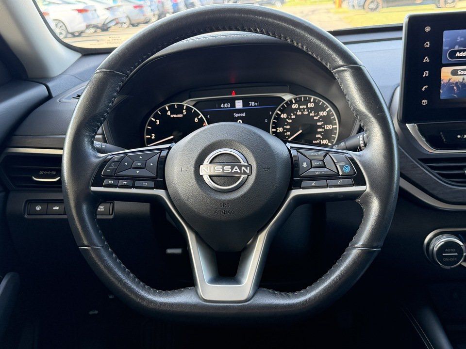 Used 2025 Nissan Altima 2.5 SL AWD/4WD image 15