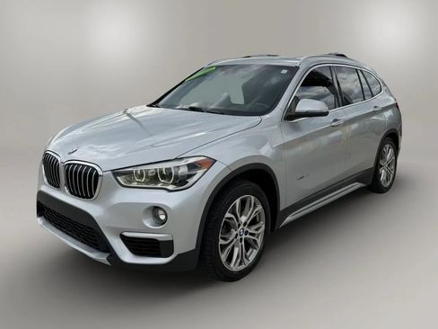 Used 2017 BMW X1 xDrive28i AWD/4WD image 3