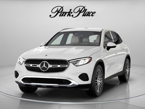 Used 2026 Mercedes-Benz GLC 300 image 38
