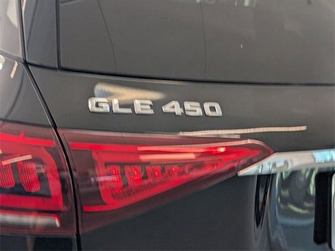 Used 2020 Mercedes-Benz GLE 450 4MATIC image 11