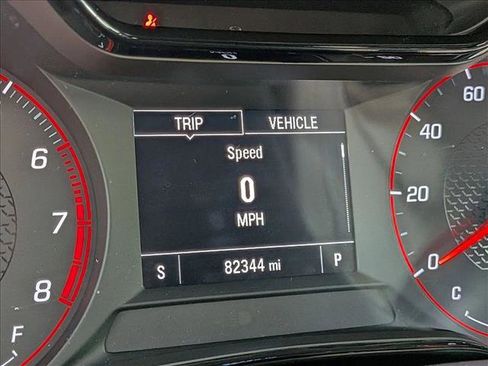 Used 2024 Chevrolet Trax RS FWD image 4