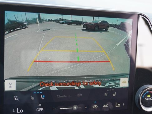 Certified 2024 Lexus NX 250 FWD w/ Towing Package (2000 Lbs) image 17