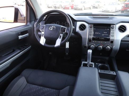 Used 2018 Toyota Tundra SR5 w/ SR5 Upgrade Package AWD/4WD image 22