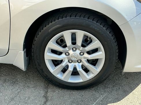 Used 2017 Nissan Altima 2.5 S w/ Power Driver Seat Package FWD image 13
