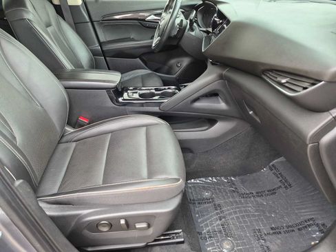 Used 2021 Buick Envision Essence w/ Sport Touring Package FWD image 19