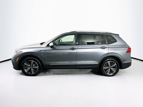Used 2024 Volkswagen Tiguan Wolfsburg Edition image 4
