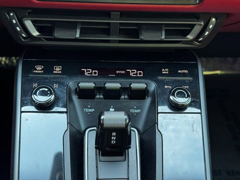 Used 2021 Porsche 911 Targa 4S image 31