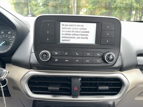 Used 2018 Ford EcoSport S image 23