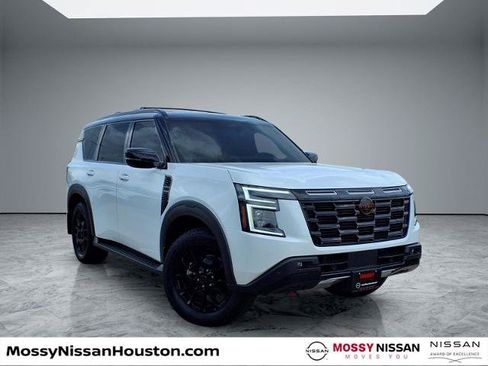 Certified 2025 Nissan Armada PRO-4X AWD/4WD image 1