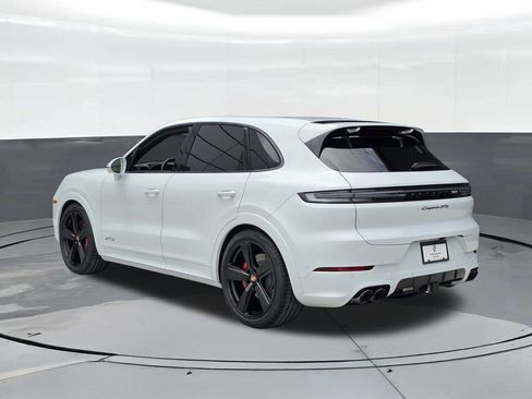 New 2026 Porsche Cayenne GTS AWD/4WD image 3