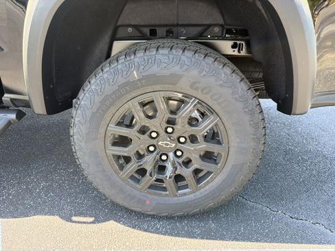 New 2026 Chevrolet Colorado Trail Boss AWD/4WD image 19