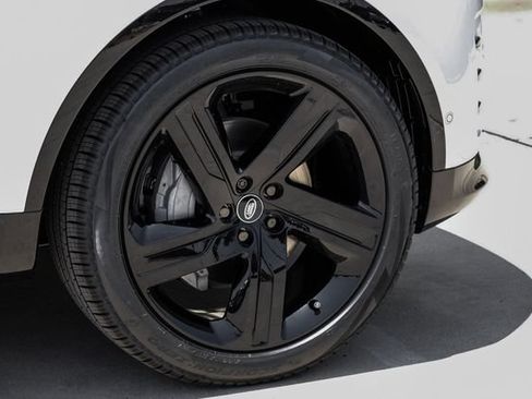 New 2026 Land Rover Discovery Dynamic SE AWD/4WD image 68