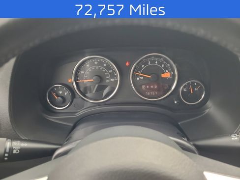 Used 2015 Jeep Compass Latitude FWD image 19