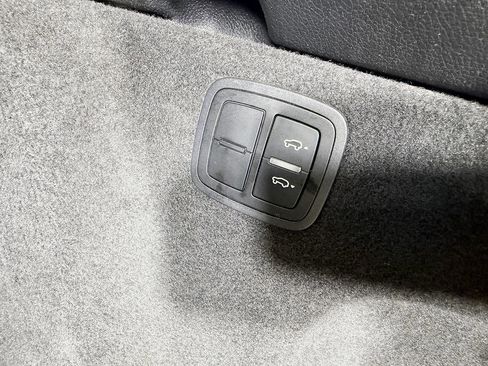 Used 2017 Porsche Macan GTS image 54