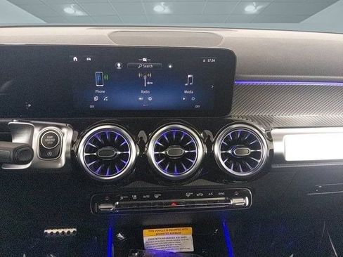 New 2024 Mercedes-Benz GLB 250 image 15