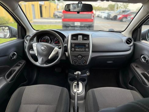 Used 2018 Nissan Versa SV FWD image 13