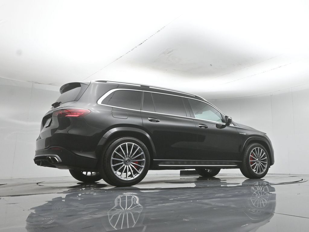 Used 2025 Mercedes-Benz GLS 63 AMG 4MATIC image 44