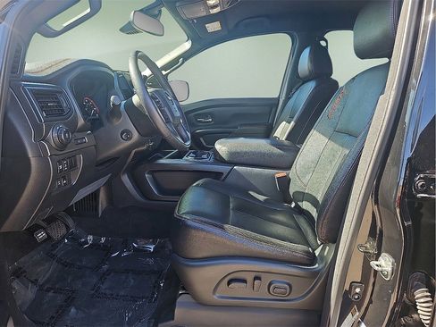 Used 2021 Nissan Titan PRO-4X w/ Pro-4x Convenience Package image 21