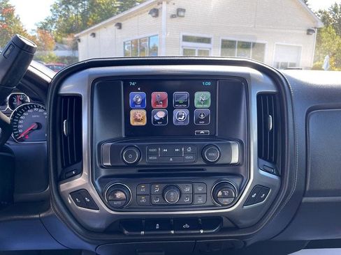 Used 2018 Chevrolet Silverado 1500 LTZ image 28