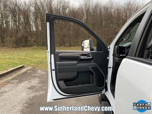 Used 2025 Chevrolet Silverado 2500 LT w/ Convenience Package AWD/4WD image 18
