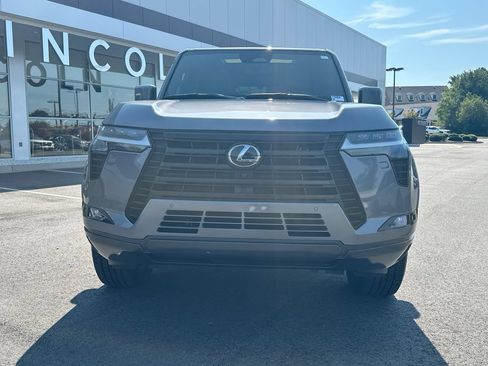 Used 2024 Lexus GX 550 w/ Cold Area Package AWD/4WD image 5