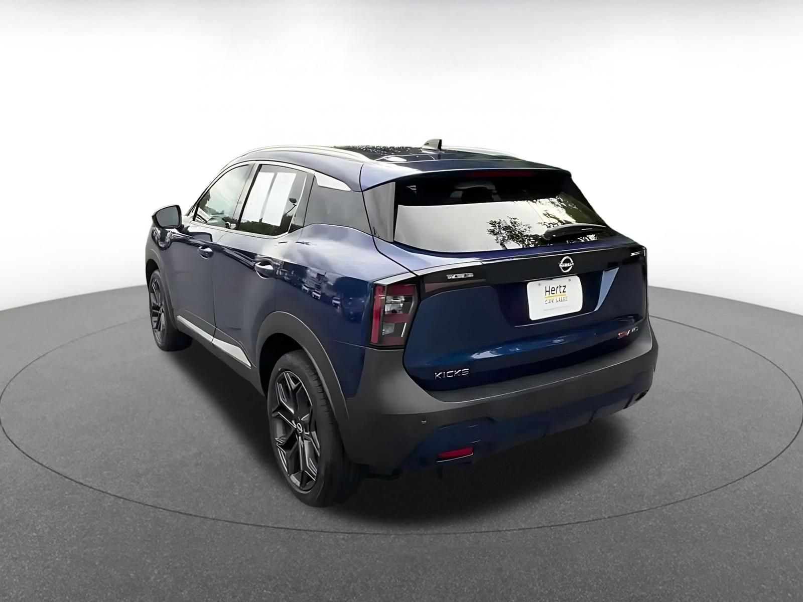 Used 2026 Nissan Kicks SR AWD/4WD image 10