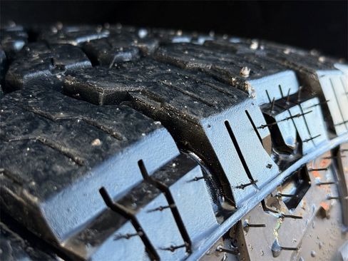 Used 2020 Chevrolet Silverado 2500 LTZ w/ LTZ Premium Package image 23