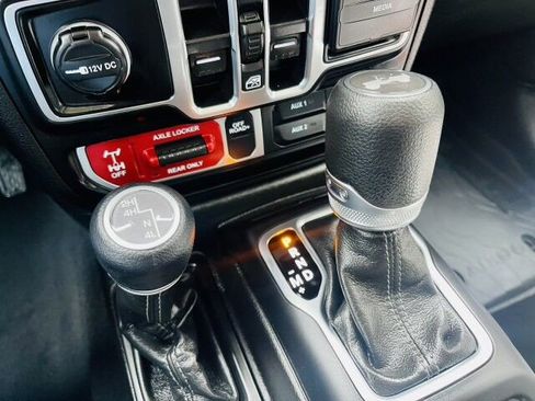 Used 2026 Jeep Wrangler Unlimited Sport AWD/4WD image 30