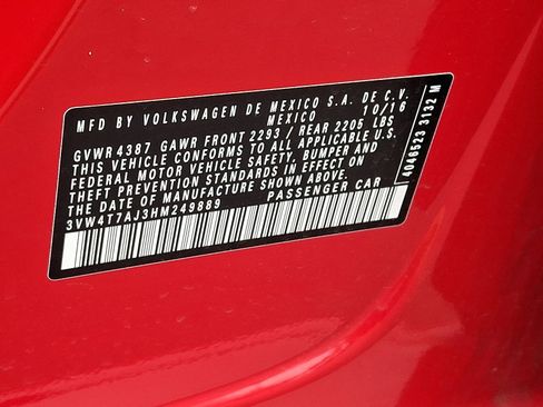 Used 2017 Volkswagen Jetta GLI image 28