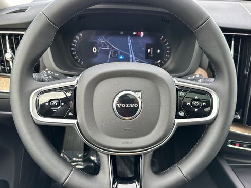 New 2026 Volvo XC60 B5 Plus w/ Climate Package image 23