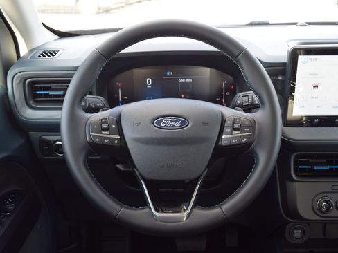 New 2026 Ford Maverick Lobo image 8