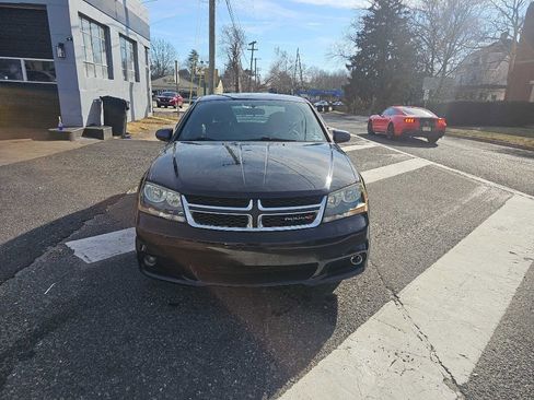 Used 2013 Dodge Avenger SXT image 2