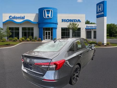 Used 2024 Honda Civic Sport image 6