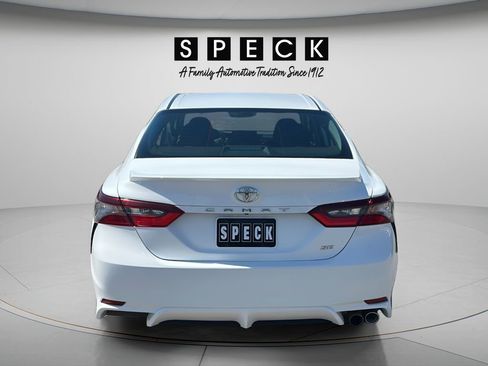 Used 2024 Toyota Camry SE FWD image 4