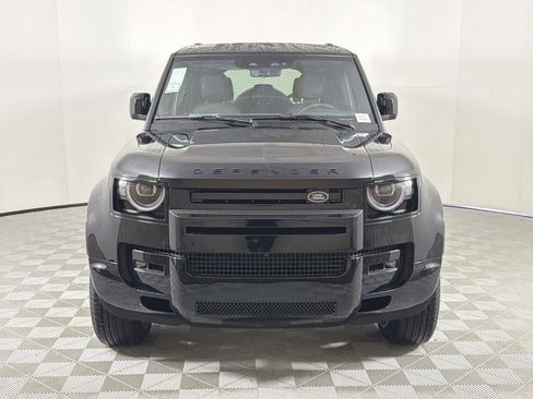 New 2026 Land Rover Defender 110 X-Dynamic SE image 8