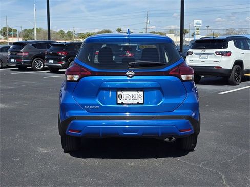 Used 2023 Nissan Kicks S image 8