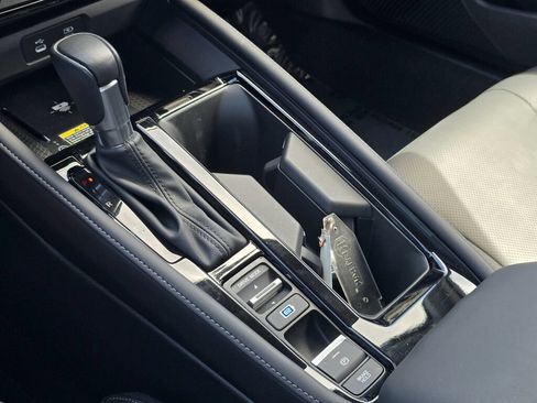 Used 2024 Honda Accord Touring image 25
