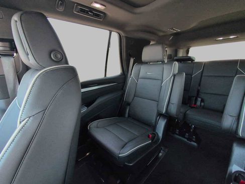 Used 2025 Cadillac Escalade Premium Luxury w/ Touring Package image 9