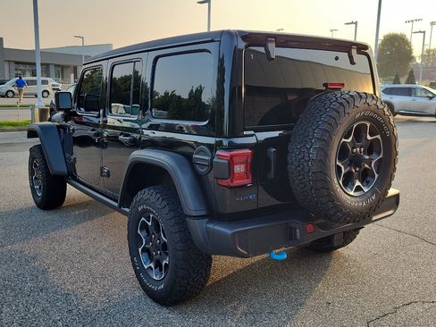 Used 2022 Jeep Wrangler Unlimited Rubicon 4xe w/ Cold Weather Group AWD/4WD image 5