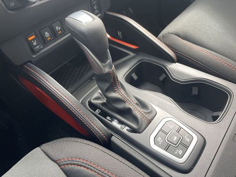 New 2026 Nissan Frontier PRO-4X w/ Pro-4x Convenience Package image 27