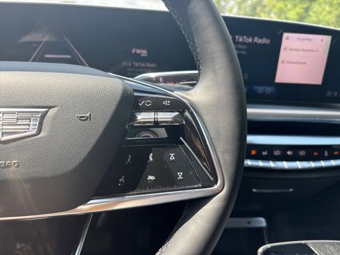 Used 2024 Cadillac Lyriq Luxury image 50