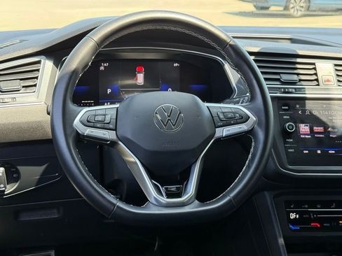 Used 2023 Volkswagen Tiguan SE R-Line FWD image 21