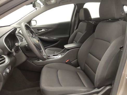 Used 2024 Chevrolet Malibu LS FWD image 17