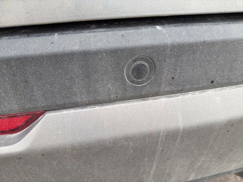 Used 2025 Chevrolet Equinox LT image 32