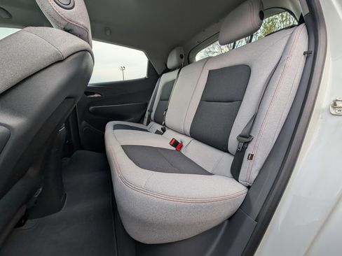 Used 2020 Chevrolet Bolt LT image 17