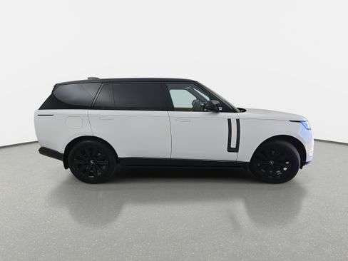 Certified 2025 Land Rover Range Rover Long Wheelbase Autobiography image 4