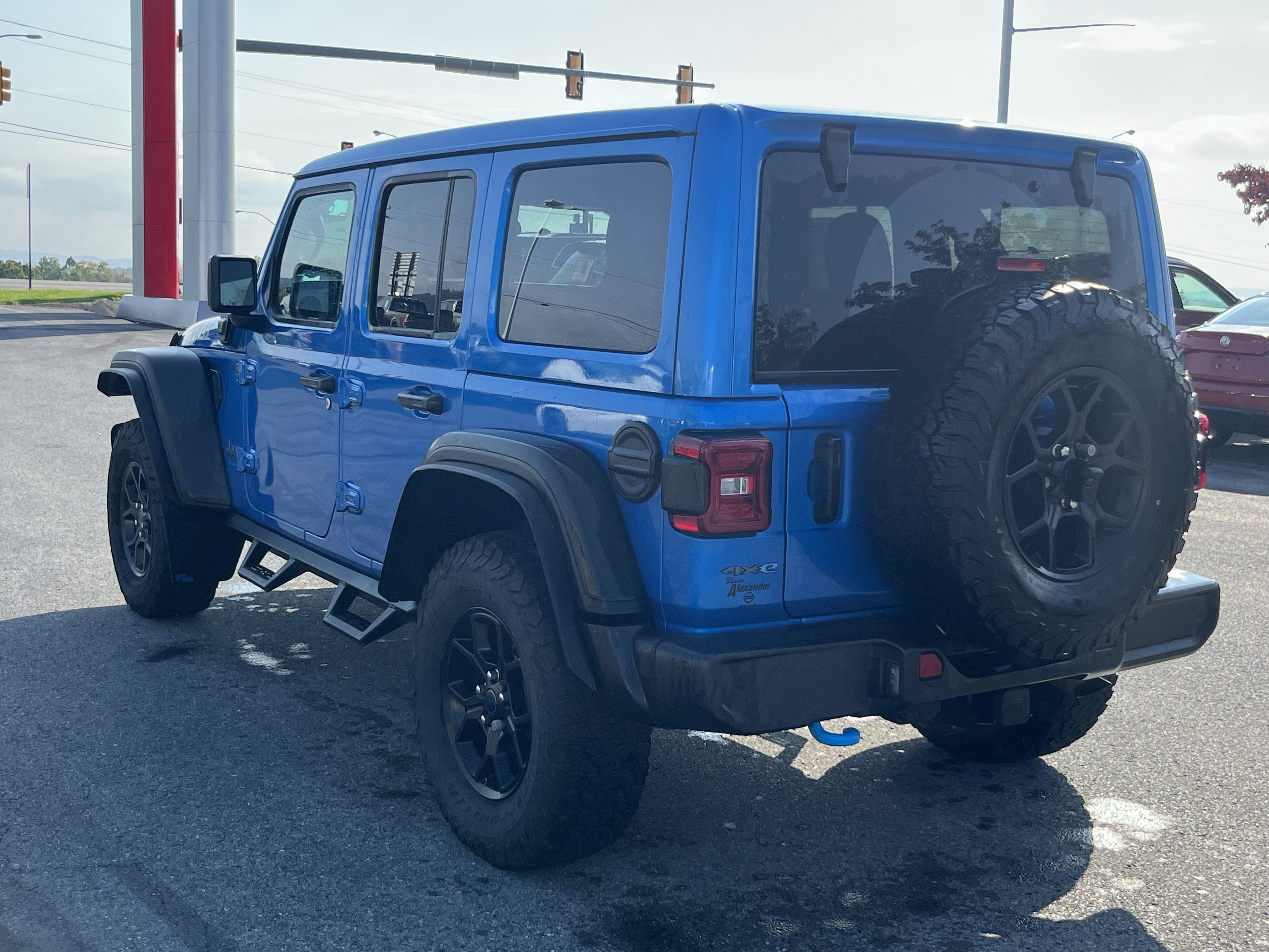 Used 2024 Jeep Wrangler Unlimited AWD/4WD image 10
